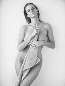 Ewelina Olczak Nude TheFappeningBlog.com 14.jpg