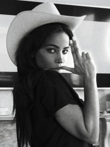 Kimberly Wallis Nude TheFappeningBlog.com 1.jpg