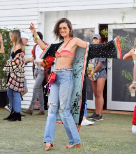 Alessandra Ambrosio Sexy Photos TheFappeningBlog.com 32.jpg