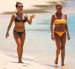 Zara Holland Sexy TheFappeningBlog.com 41.jpg