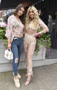 Sam Dewhurst See Through TheFappeningBlog.com 10.jpg