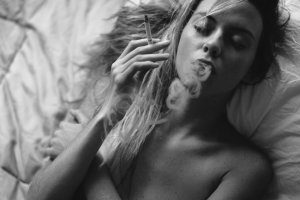 Yasmin Galiazz Nude TheFappeningBlog.com 5.jpg