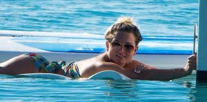 Zara Holland Sexy TheFappeningBlog.com 28.jpg