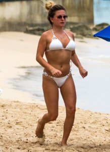 Zara Holland Sexy TheFappeningBlog.com 2.jpg