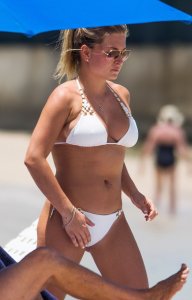 Zara Holland Sexy TheFappeningBlog.com 13.jpg