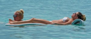 Zara Holland Sexy TheFappeningBlog.com 32.jpg