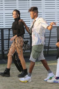 Shanina Shaik See Through TheFappeningBlog.com 17.jpg