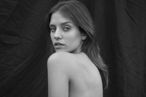 Bianca Cameroni Nude TheFappeningBlog.com 10.jpg