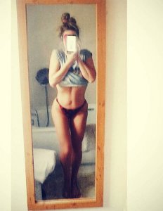 Danielle Mason - mirror.jpg