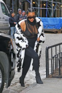 Kim-Kardashian-See-Through-4.jpg