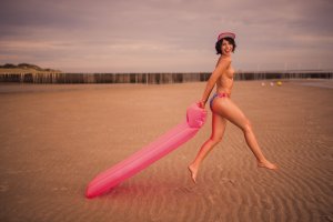 Franzi-Skamet-Nude-5.jpg