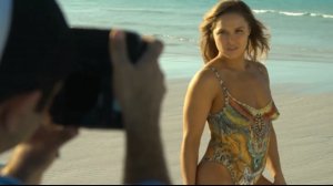 0115130930650_91_Ronda-Rousey-Bodypaint-BTS-75.jpg