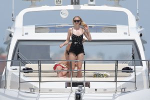 Sophie Turner Sexy - TheFappeningBlog.com 4.jpg