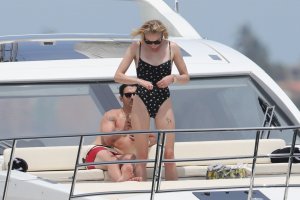 Sophie Turner Sexy - TheFappeningBlog.com 36.jpg