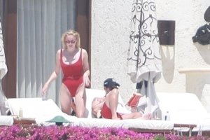 Sophie Turner Sexy  - TheFappeningBlog.com 6.jpg