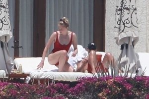 Sophie Turner Sexy  - TheFappeningBlog.com 20.jpg