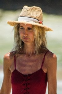 Lady Victoria Hervey Sexy TheFappeningBlog.com 12.jpg