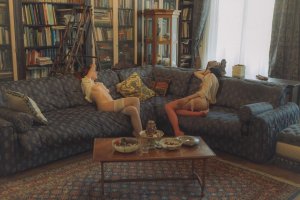 Ariannys and Aurora Nude TheFappeningBlog.com 11.jpg