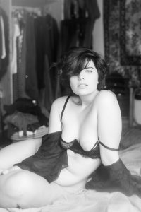 Leeloo Jovich Nude TheFappeningBlog.com 5.jpg