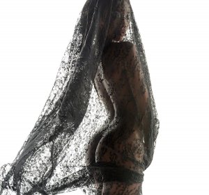 Olivia Valin Nude TheFappeningBlog.com 5.jpg