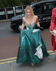 Camilla Kerslake Sexy TheFappeningBlog.com 5.jpg