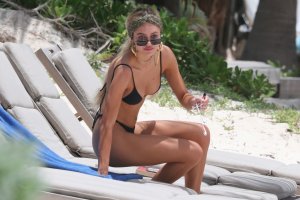 Delilah Belle Hamlin Sexy TheFappeningBlog.com 2.jpg