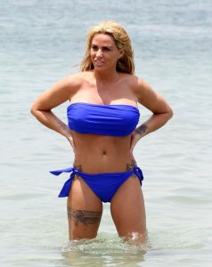 Katie Price Sexy TheFappeningBlog.com 15.jpg