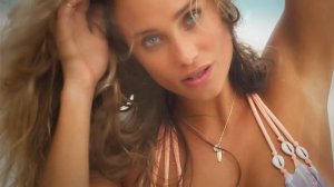 Hannah-Davis-Intimates-2016-43.jpg