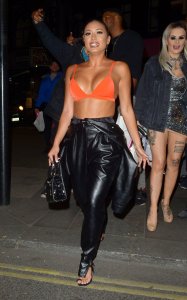 Kaz Crossley Nude Sexy TheFappeningBlog.com 7.jpg