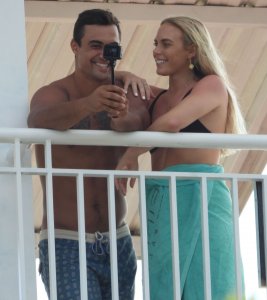 Cassandra Wood Sexy TheFappeningBlog.com 8.jpg