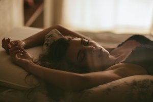 Thais Furtado Nude TheFappeningBlog.com 9.jpg