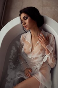 Julia Berdanova Nude TheFappeningBlog.com 3.jpg