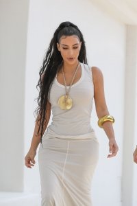 Kim Kardashian, Khloé Kardashian Sexy TheFappeningBlog.com 93.jpg