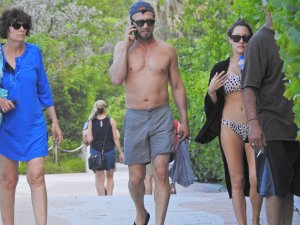 Jennifer Barnet Sexy TheFappeningBlog.com 4.jpg