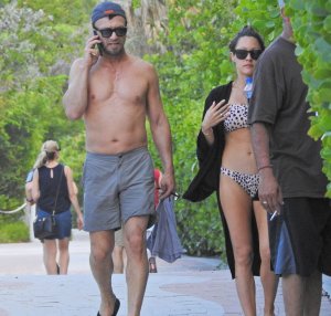 Jennifer Barnet Sexy TheFappeningBlog.com 1.jpg