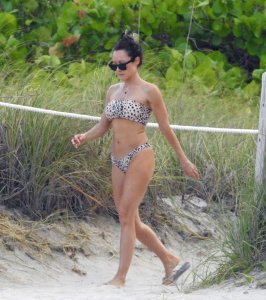 Jennifer Barnet Sexy TheFappeningBlog.com 9.jpg