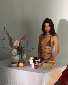 Emily Ratajkowski Sexy TheFappeningBlog.com 28.jpg