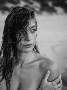 Naomi Holt Nude - TheFappeningBlog.com 3.jpg