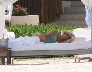 Bethenny Frankel Sexy TheFappeningBlog.com 21.jpg