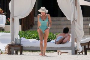 Bethenny Frankel Sexy TheFappeningBlog.com 34.jpg