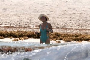 Bethenny Frankel Sexy TheFappeningBlog.com 48.jpg