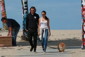 mystery brunette TheFappeningBlog.com 11.JPG