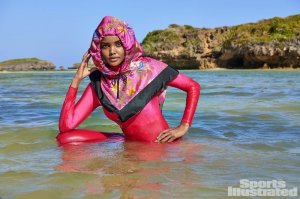 Halima Aden Sexy TheFappeningBlog.com 19.jpg