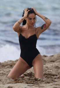 Giulia De Lellis Sexy - TheFappeningBlog.com 1.jpg