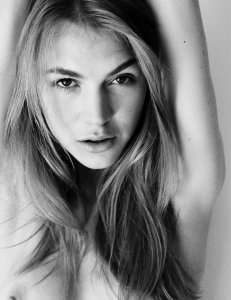 Ingrid Moe Nude TheFappeningBlog.com 23.jpg