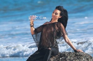 Amanda Geores See Through-Photos-22.jpg