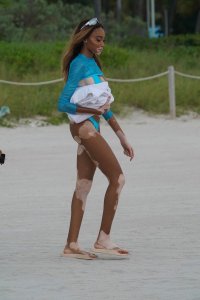 Winnie Harlow Sexy TheFappeningBlog.com 4.jpg