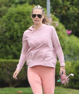 Molly Sims Sexy TheFappeningBlog.com 7.JPG