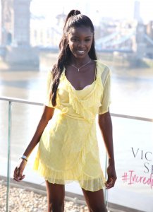 Leomie Anderson Sexy TheFappeningBlog.com 34.jpg