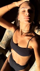 Emily Ratajkowski TheFappeningBlog.com 1.jpg